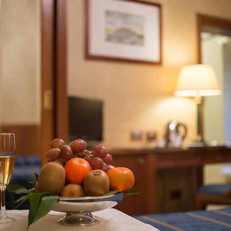 Strozzi Palace Hotel Florenz Exterior foto